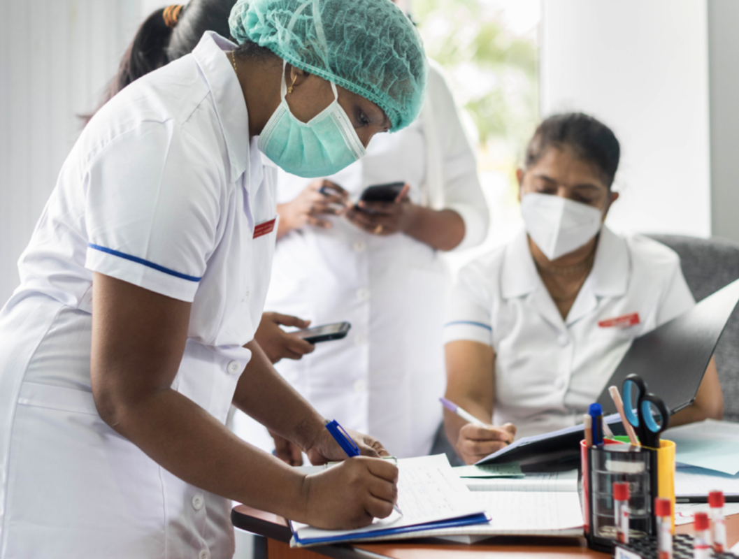 Es tiempo de impulsar el liderazgo de las mujeres en el sector salud