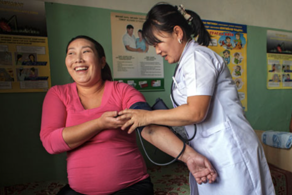 Salud y mujeres: es hora de practicar lo que predicamos